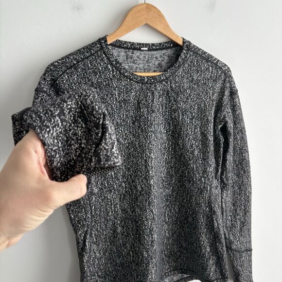 Lululemon Size 8 Top Outrun Long Sleeve Suited Print White Black Rulu Reflective - Picture 5 of 8